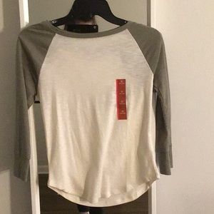 Mossimo supply long sleeve T-shirt